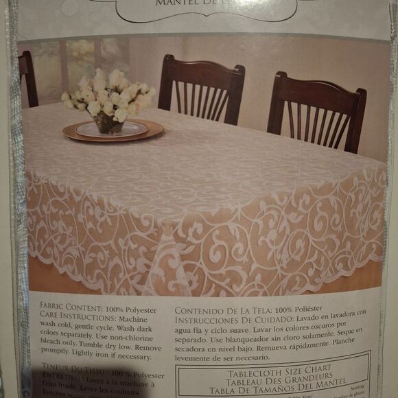 Divine Scroll Lace Tablecloth - Picture 5 of 6